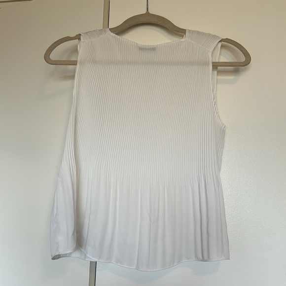 Aritzia Babaton Damien Blouse - Picture 2 of 4
